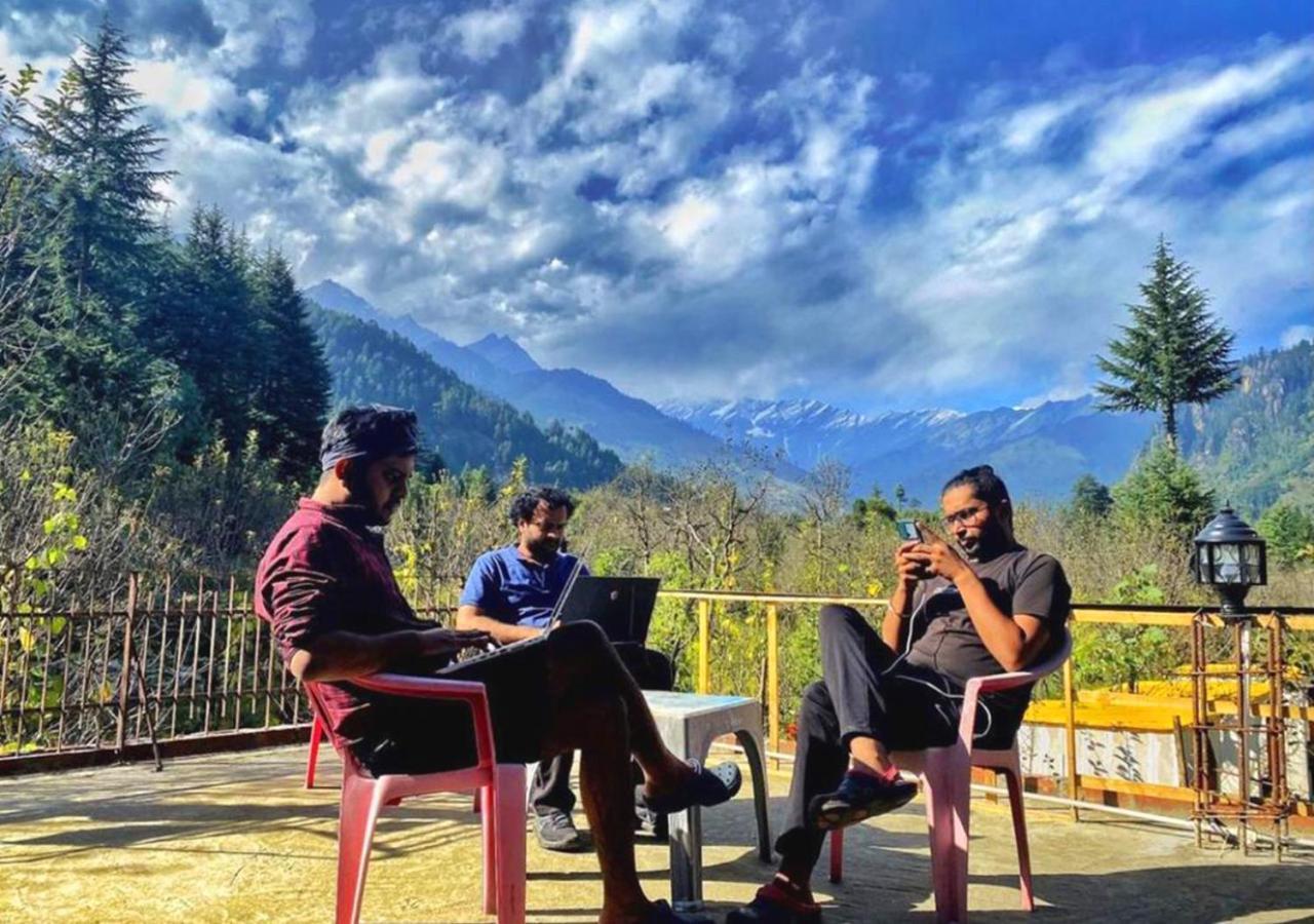 Хостел Ats -Manali Экстерьер фото